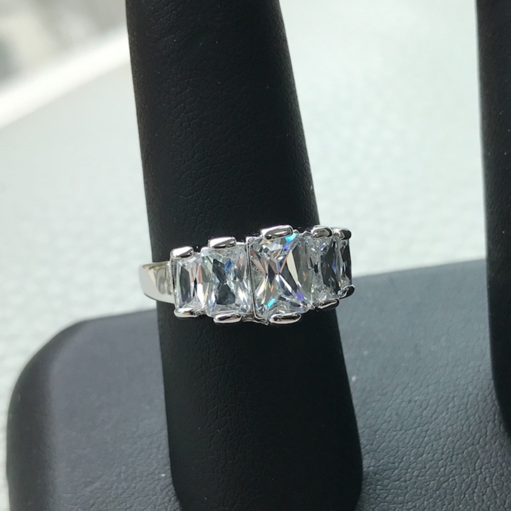 925 Sterling Silver 5 Stone White Topaz Ring